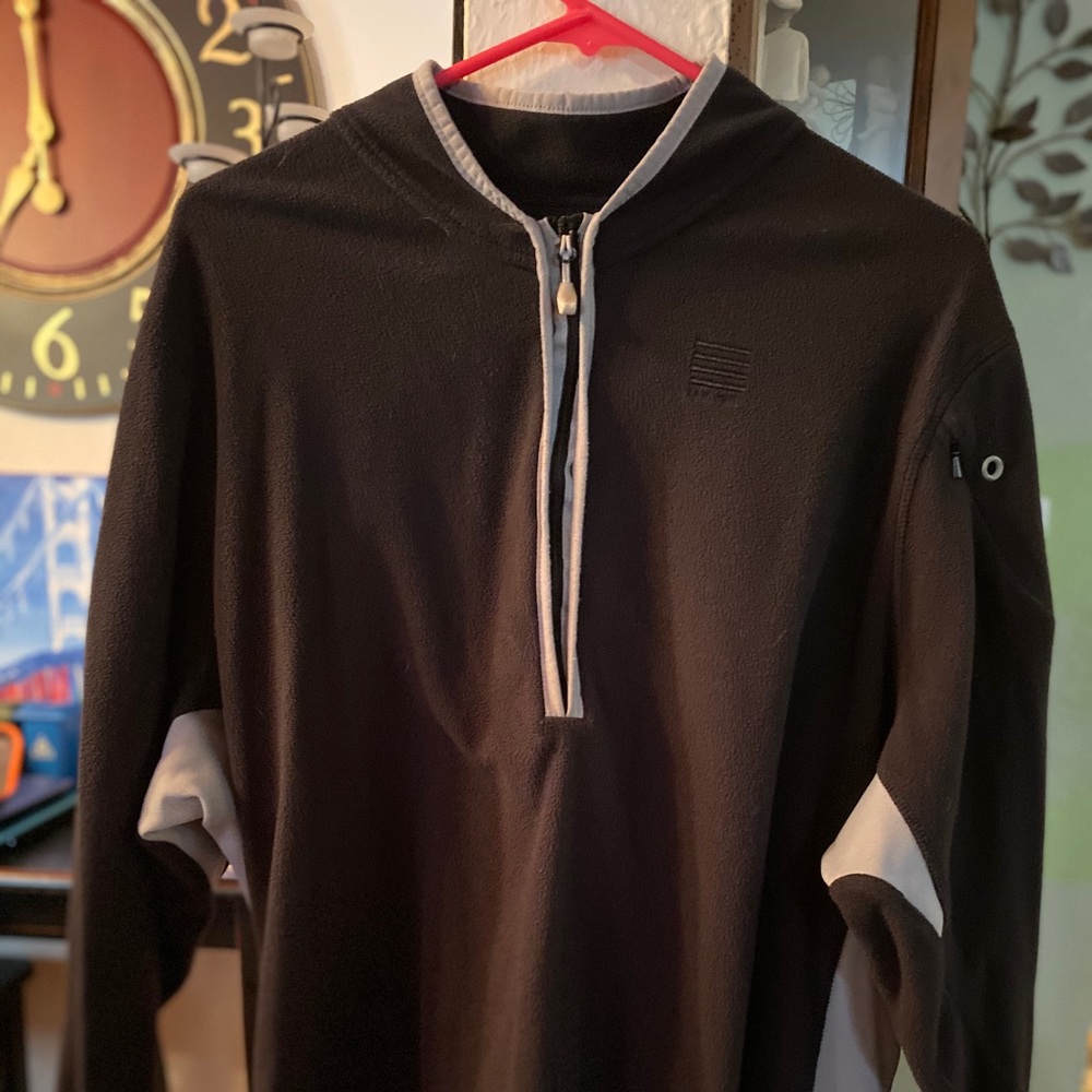 Plus size athletic pull over fleece